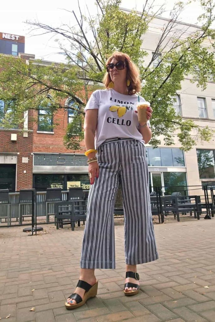 Striped Pants Outfits 