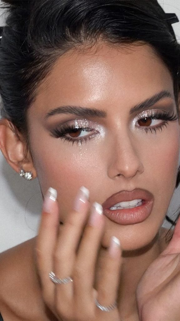 Frosted Eye Makeup For Brown Eyes